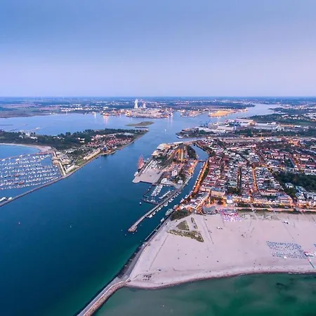 Stromdampfer, Hafenblick Rostock