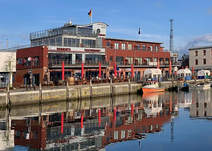 Stromdampfer, Hafenblick * Rostock
